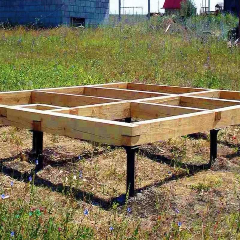 Фундамент для бани на винтовых сваях